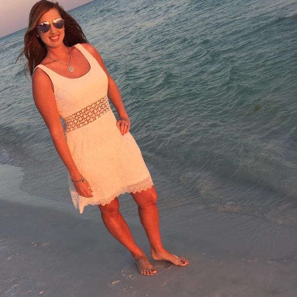 Meet your Posher, Stephanie - Picture 5 of 8